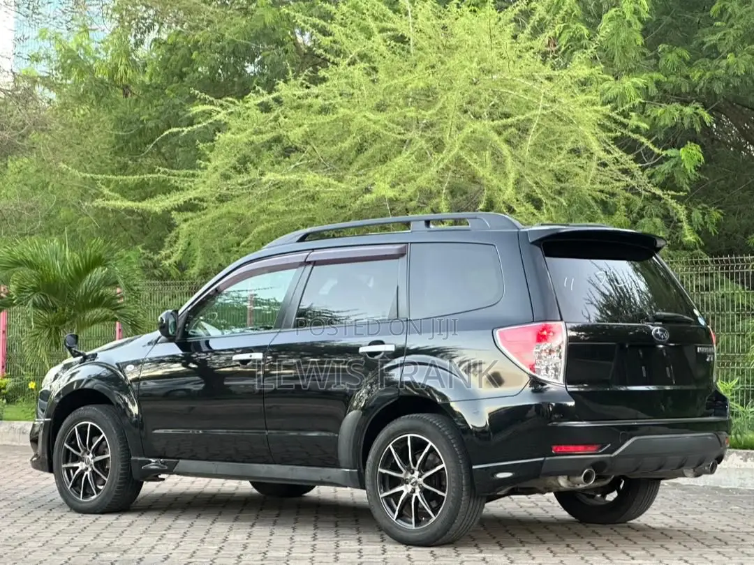 Subaru Forester 2010 Black