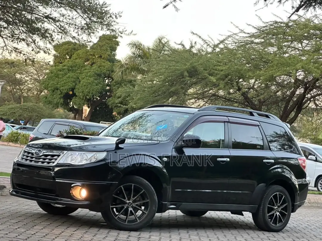 Subaru Forester 2010 Black