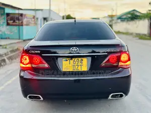 Toyota Crown 2009 Black