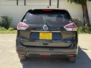 Nissan X-Trail 2014 Green