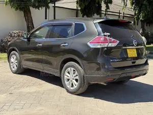 Nissan X-Trail 2014 Green