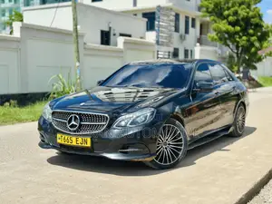 Mercedes-Benz E250 SV Premium 2014 Black