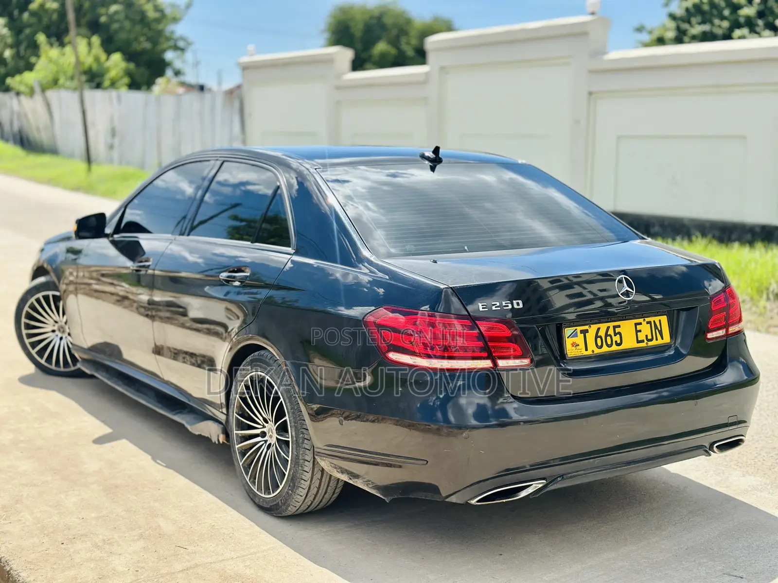 Mercedes-Benz E250 SV Premium 2014 Black
