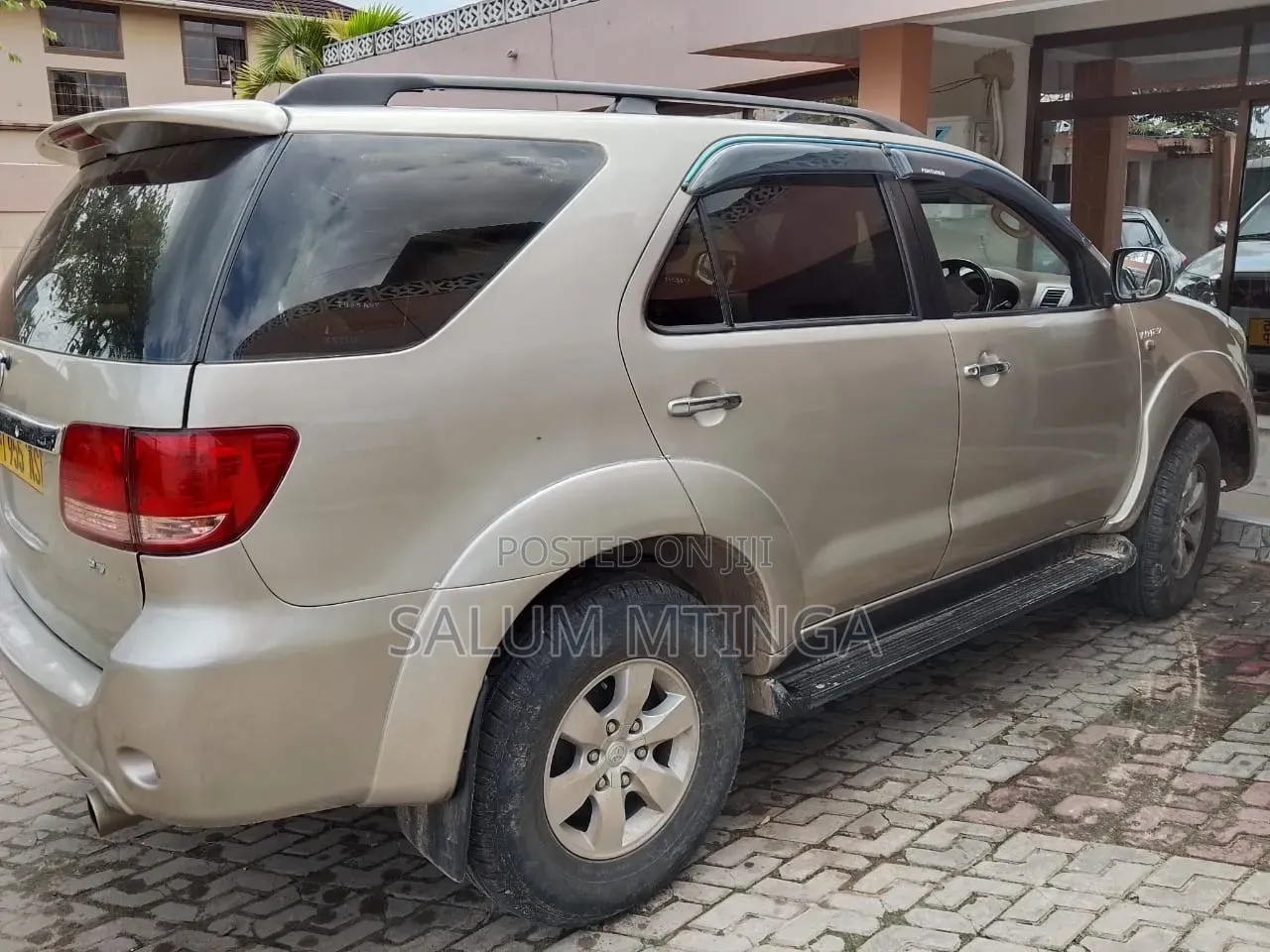 Toyota Fortuner 2012 Gray