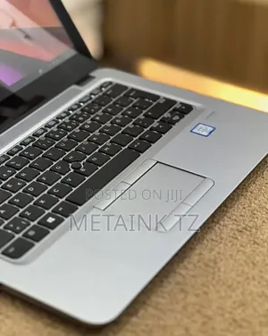 Laptop HP EliteBook 820 G3 8GB Intel Core i5 HDD+SSD 500GB