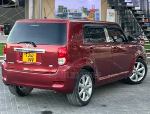 Toyota Corolla Rumion 2009 Brown