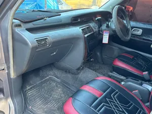 Toyota Noah 2001 Gold