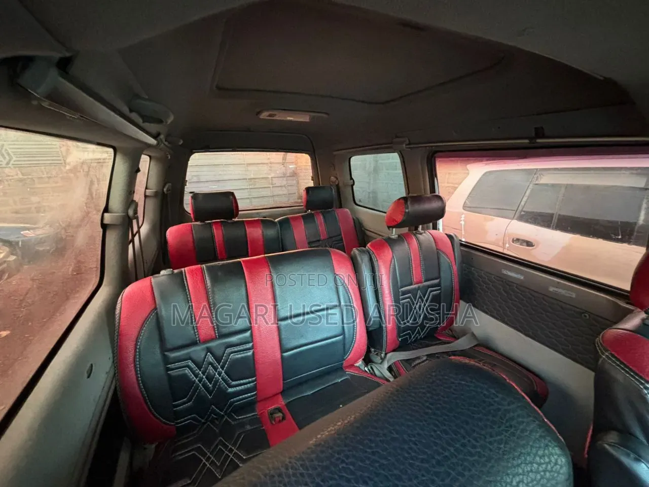 Toyota Noah 2001 Gold