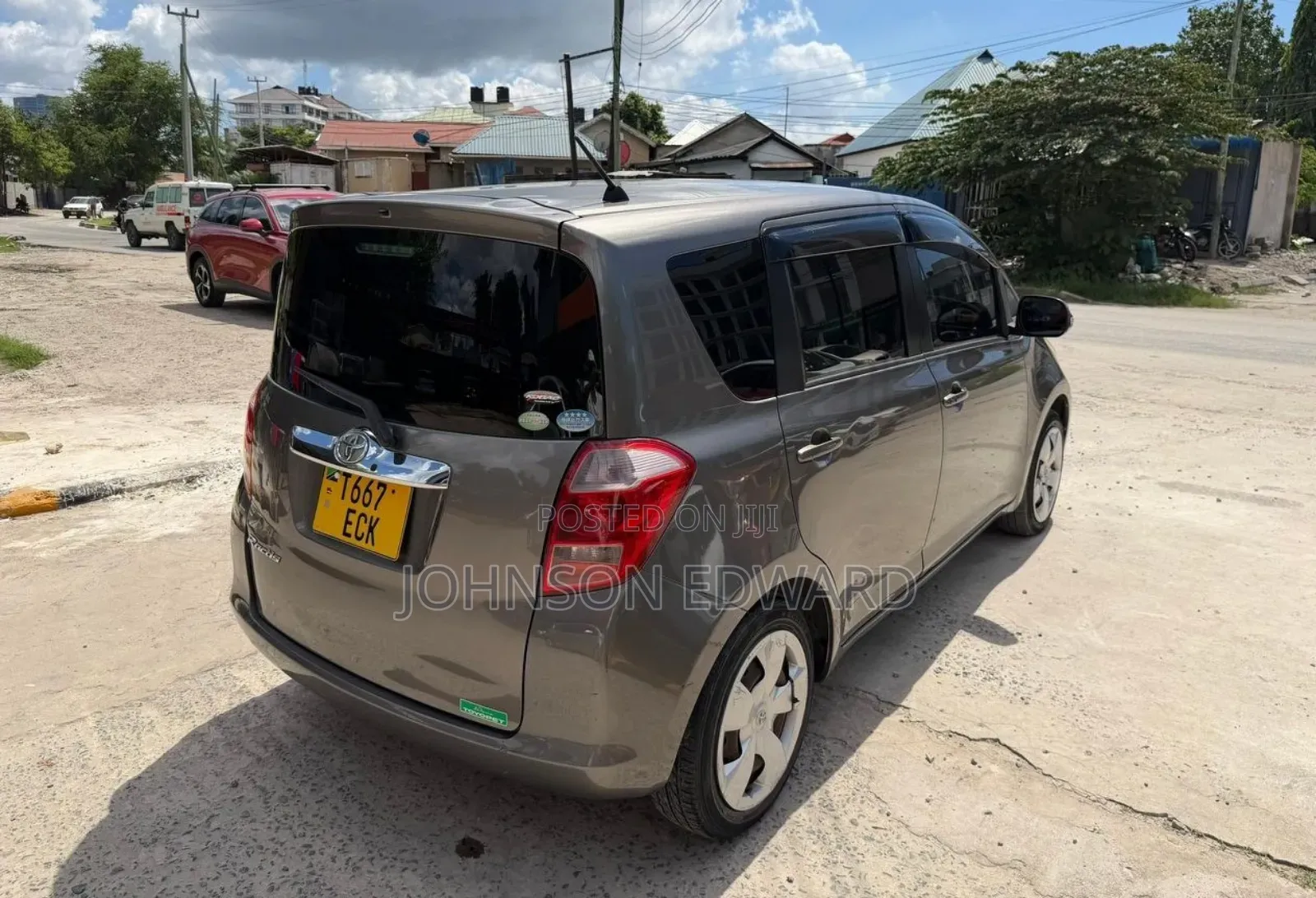 Toyota Ractis 2005 Gray