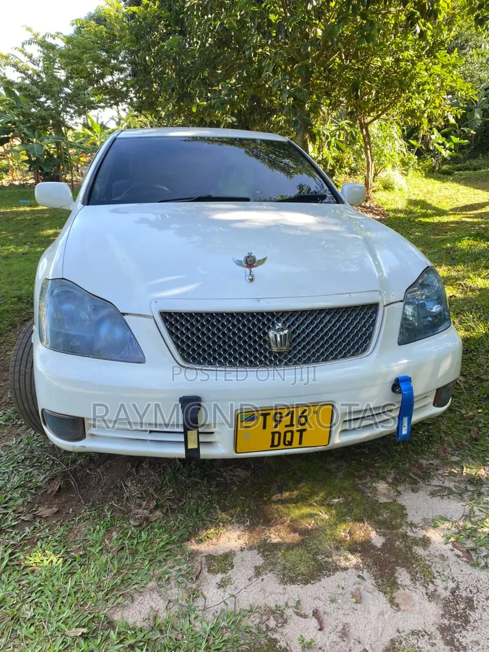 Toyota Crown 2004 White