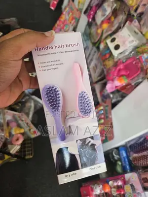 Handle Hair Brush