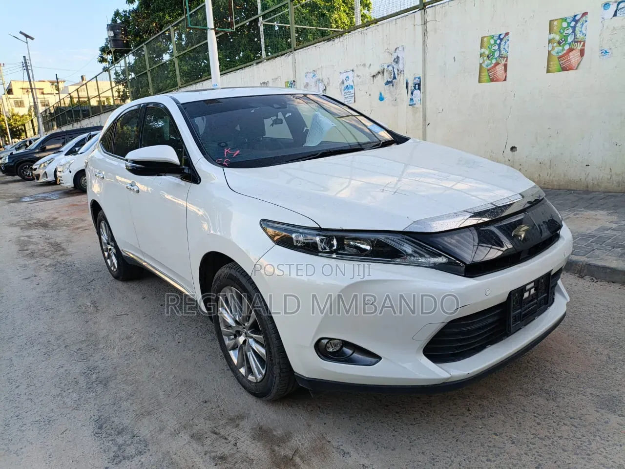 Toyota Harrier 2.0 2016 White