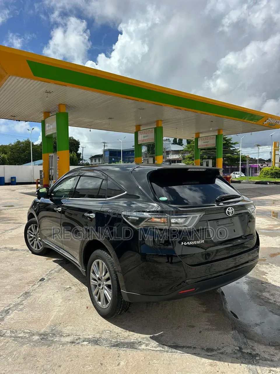 Toyota Harrier 2.0 4WD 2016 Black