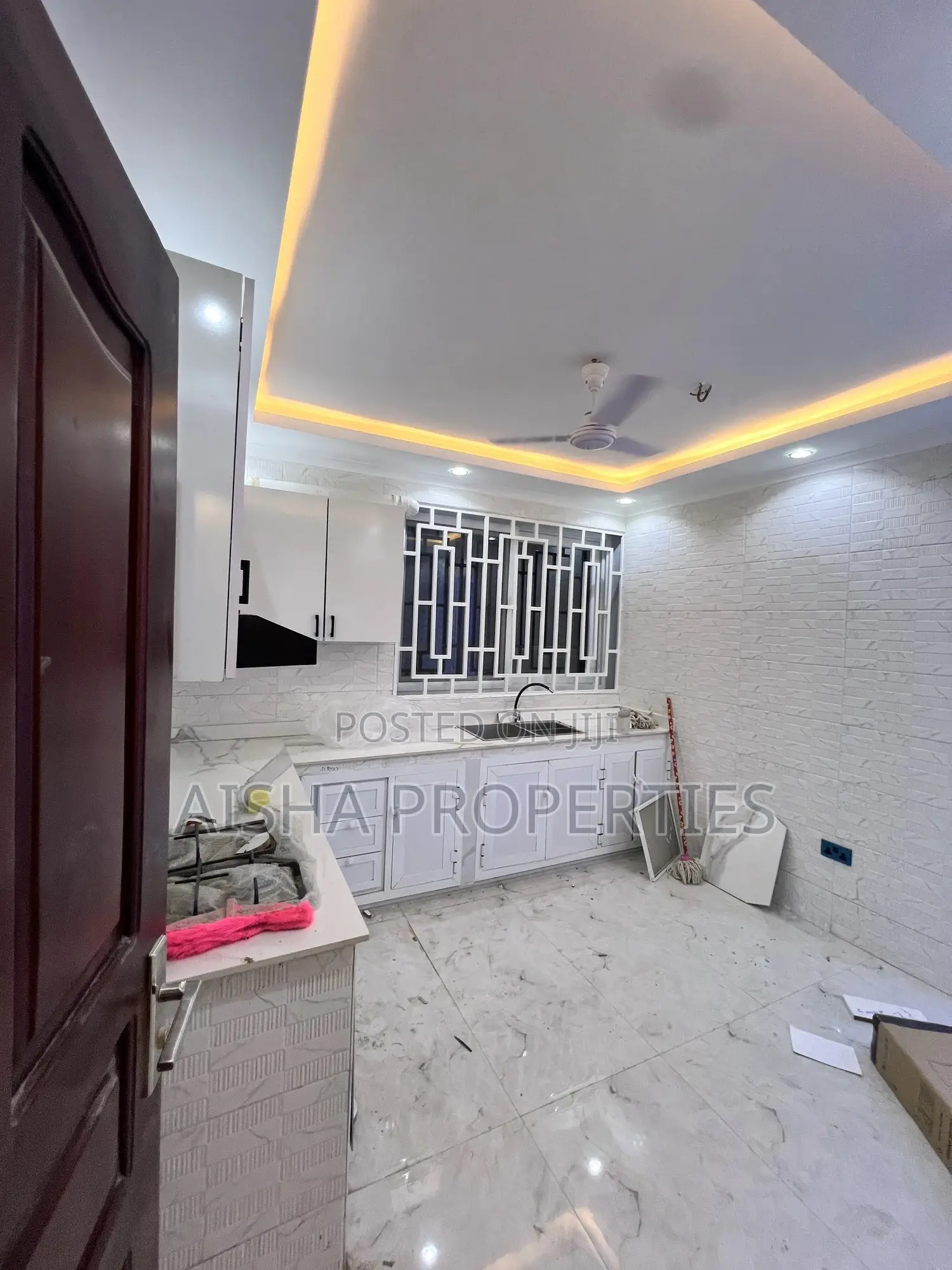 3bdrm Apartment in Msasani for rent