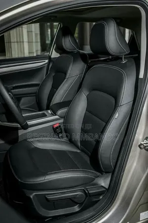 Toyota Harrier 2.0 4WD 2016 Black