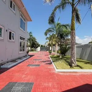 5bdrm House in Kahwa Real Estste, Mbweni for sale