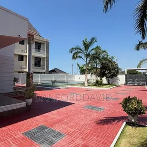5bdrm House in Kahwa Real Estste, Mbweni for sale