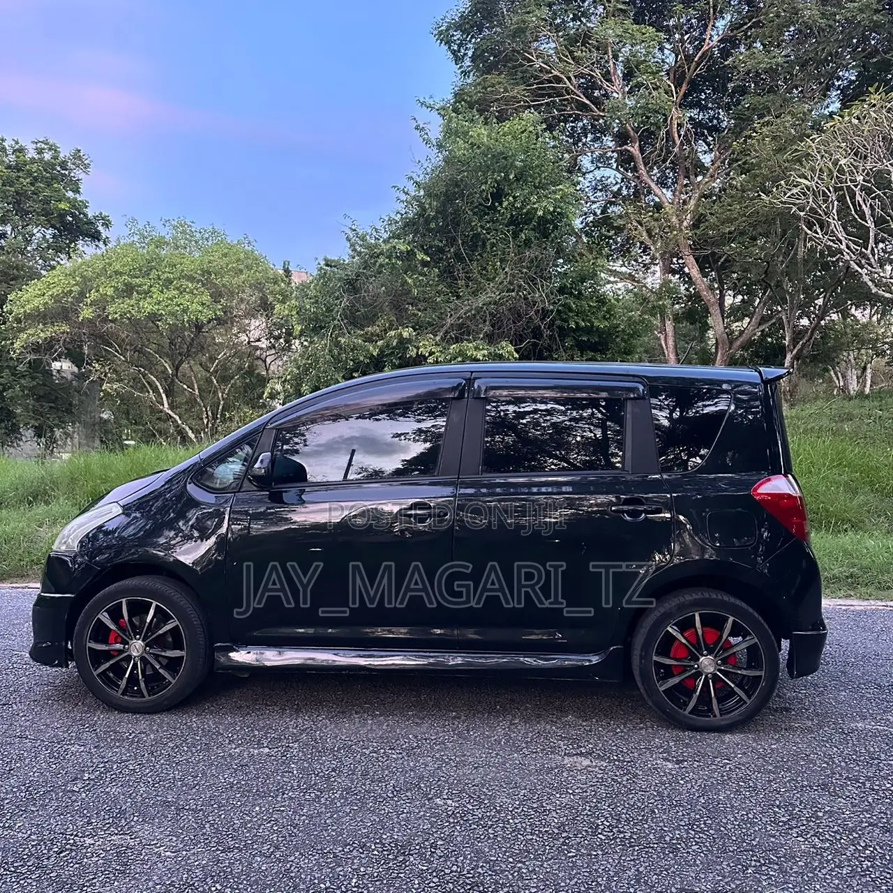 Toyota Ractis 2007 Black
