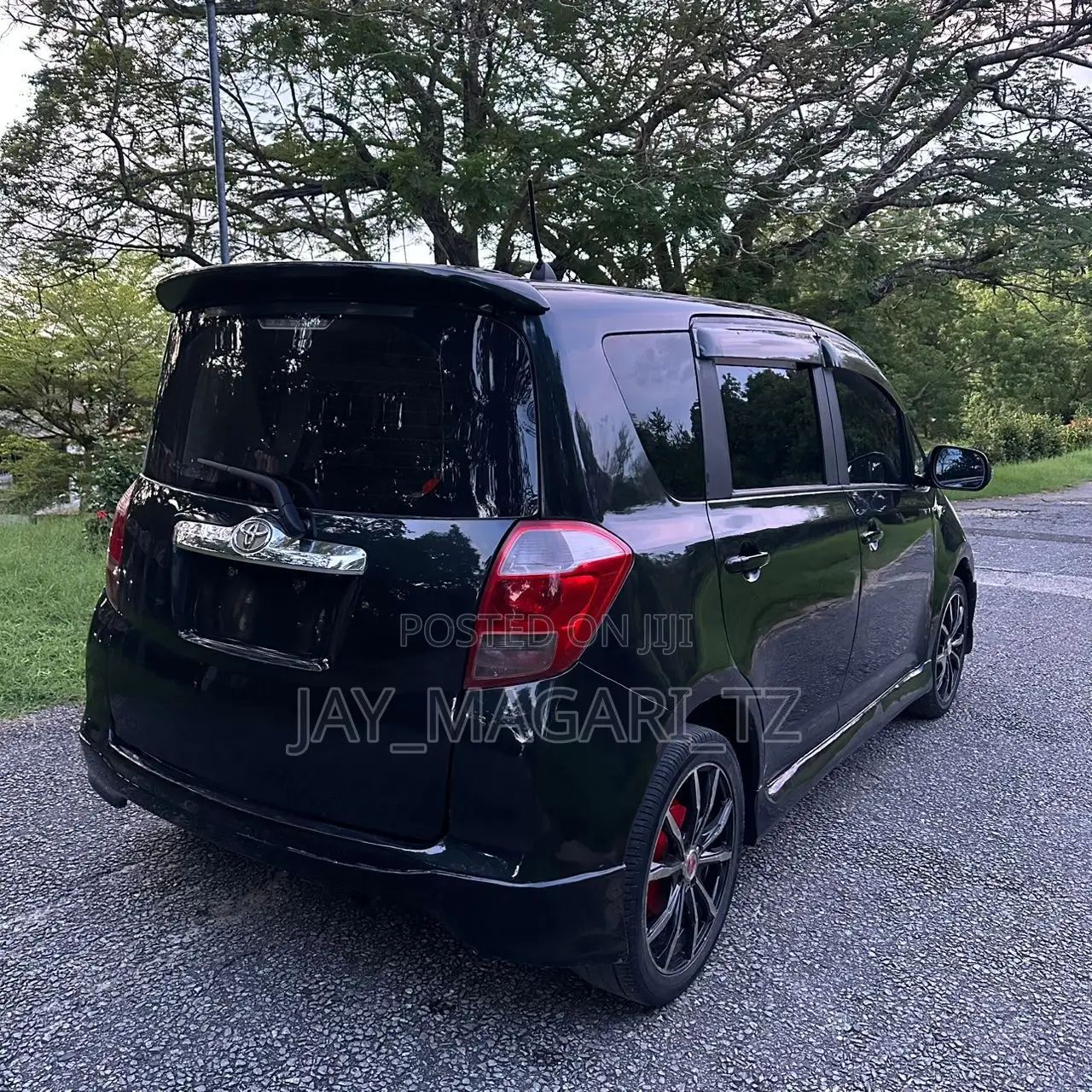 Toyota Ractis 2007 Black