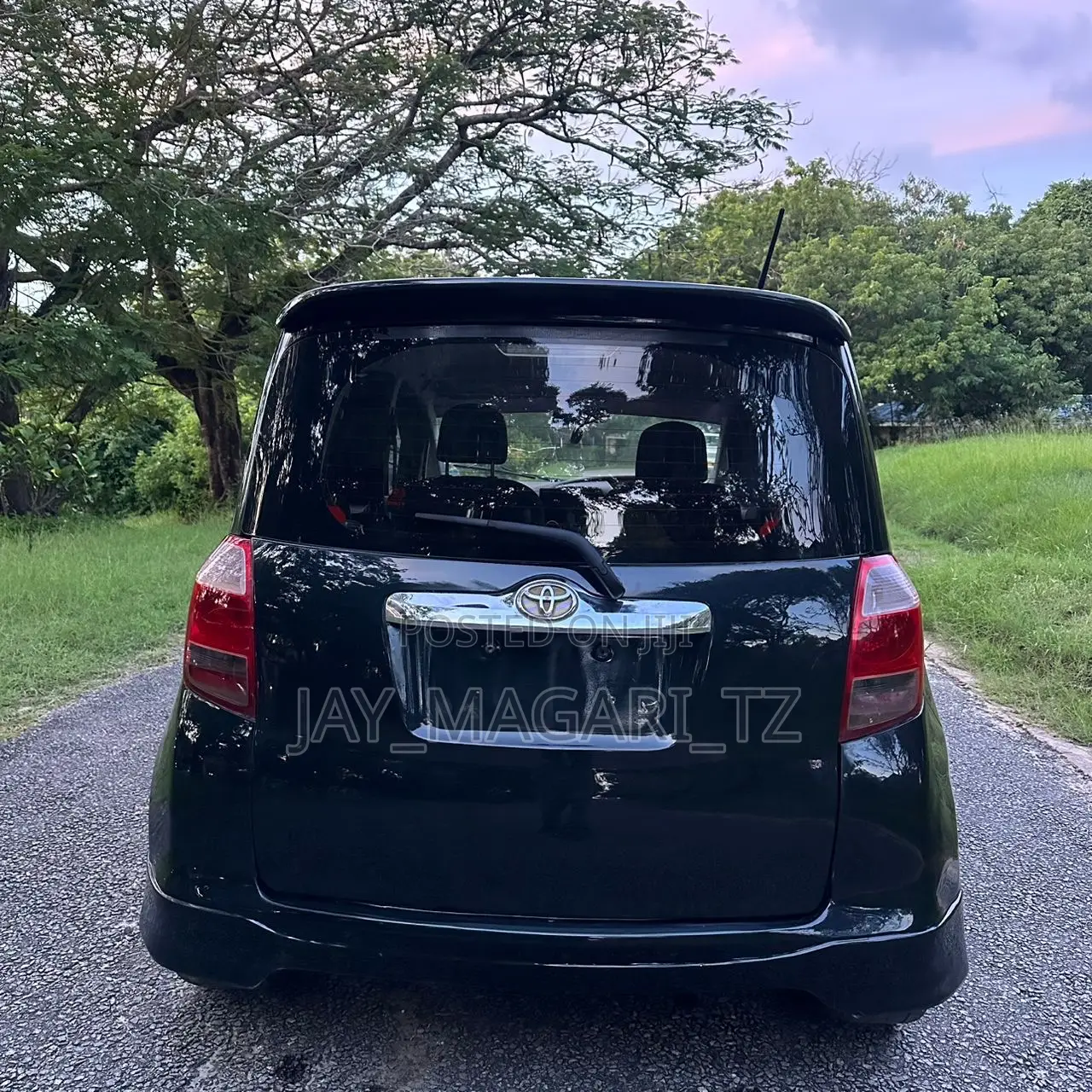 Toyota Ractis 2007 Black