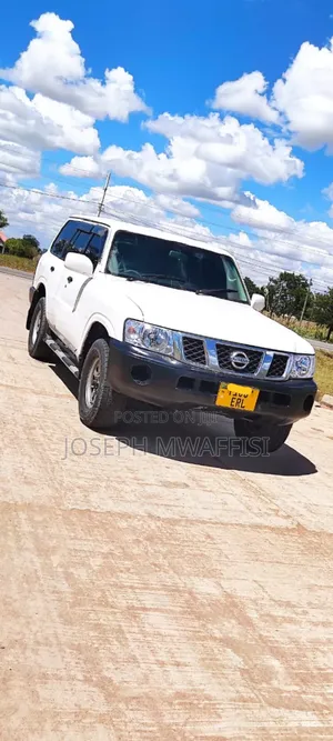 Nissan Patrol 3.0 TD GL 2008 White