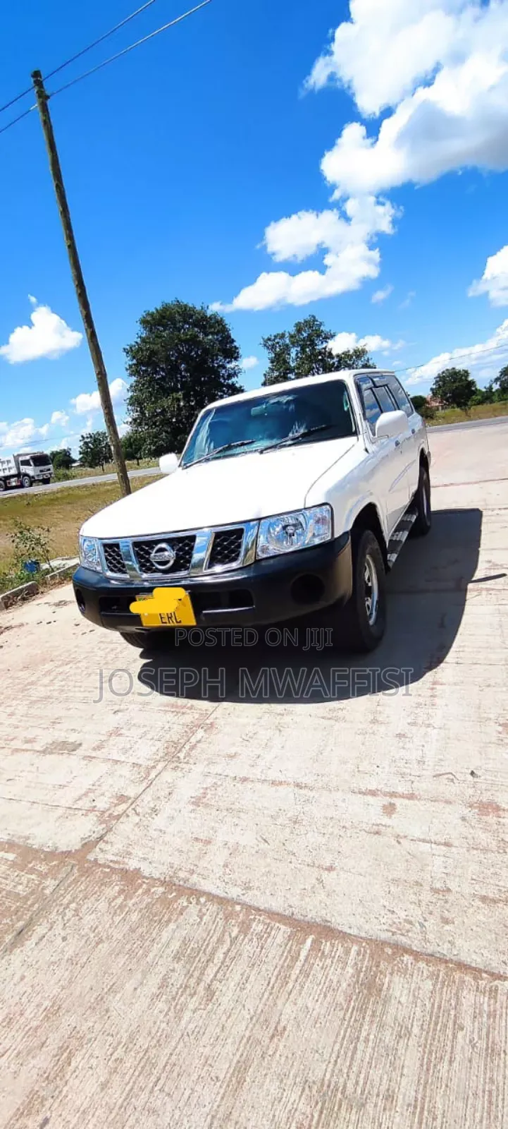 Nissan Patrol 3.0 TD GL 2008 White