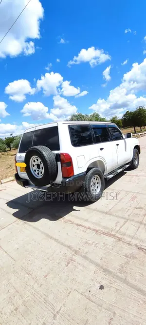 Nissan Patrol 3.0 TD GL 2008 White