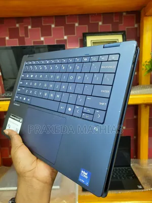 Laptop HP OmniBook X Flip 14" 16GB Intel Core Ultra 7 SSD 1T