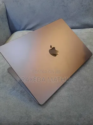 Apple MacBook Pro 2023 M3 Pro 14-inch 18GB Apple M3 Pro SSD 512GB