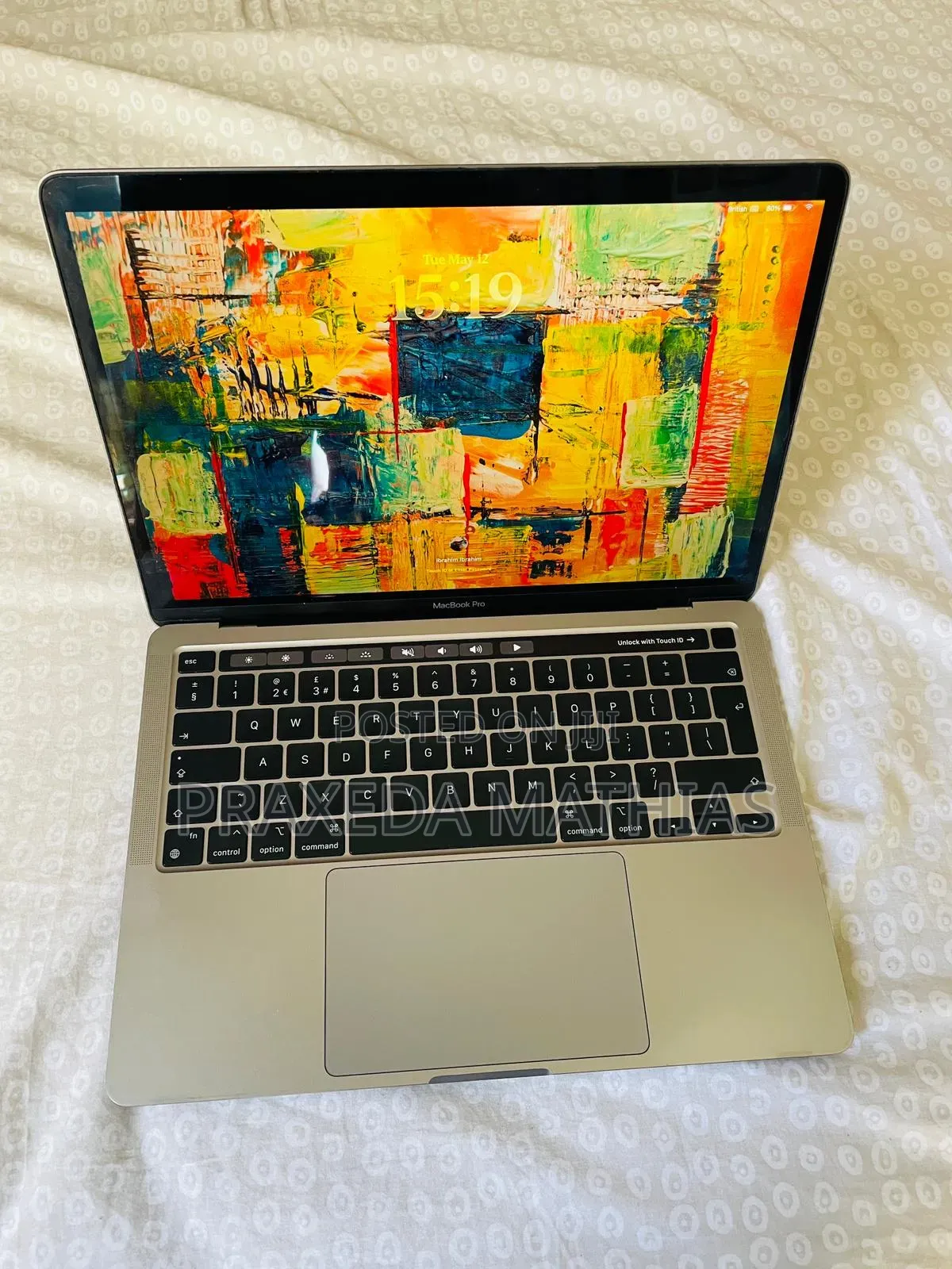 Laptop Apple MacBook Pro 2022 M2 8GB Apple M2 SSD 256GB