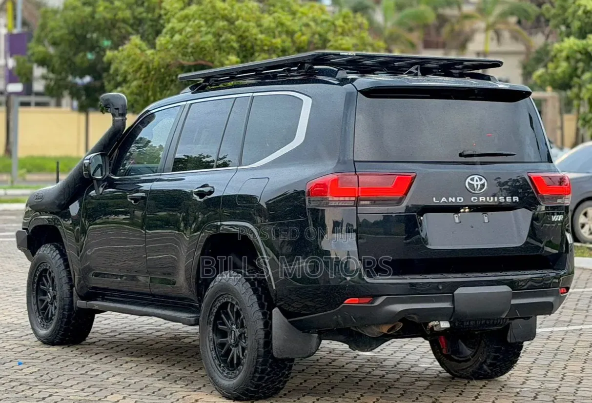 New Toyota Land Cruiser 2024 Black