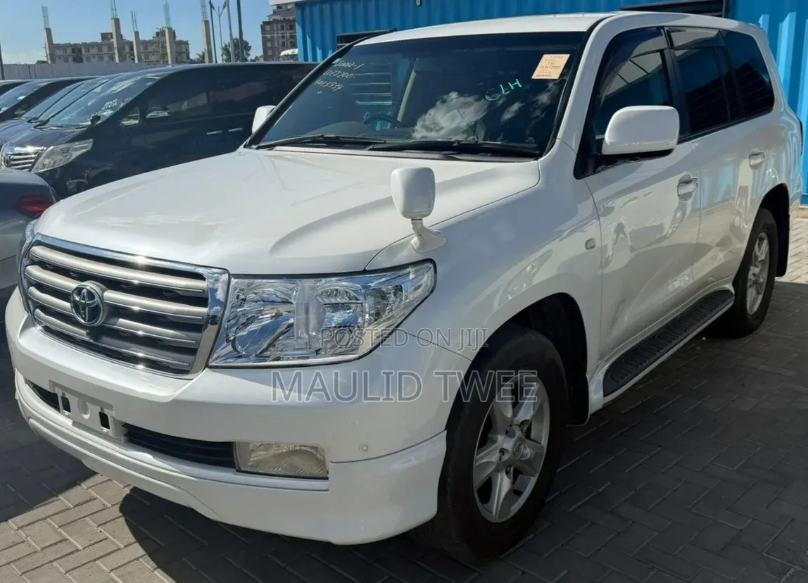Toyota Land Cruiser 2009 White