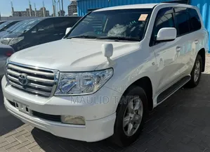 Toyota Land Cruiser 2009 White