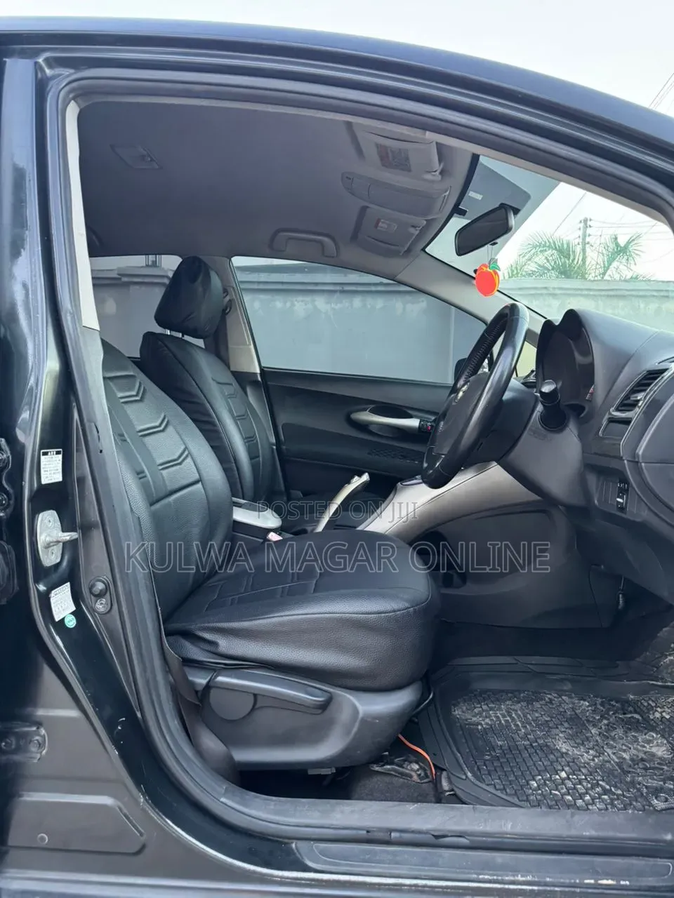 Toyota Auris 2006 Black