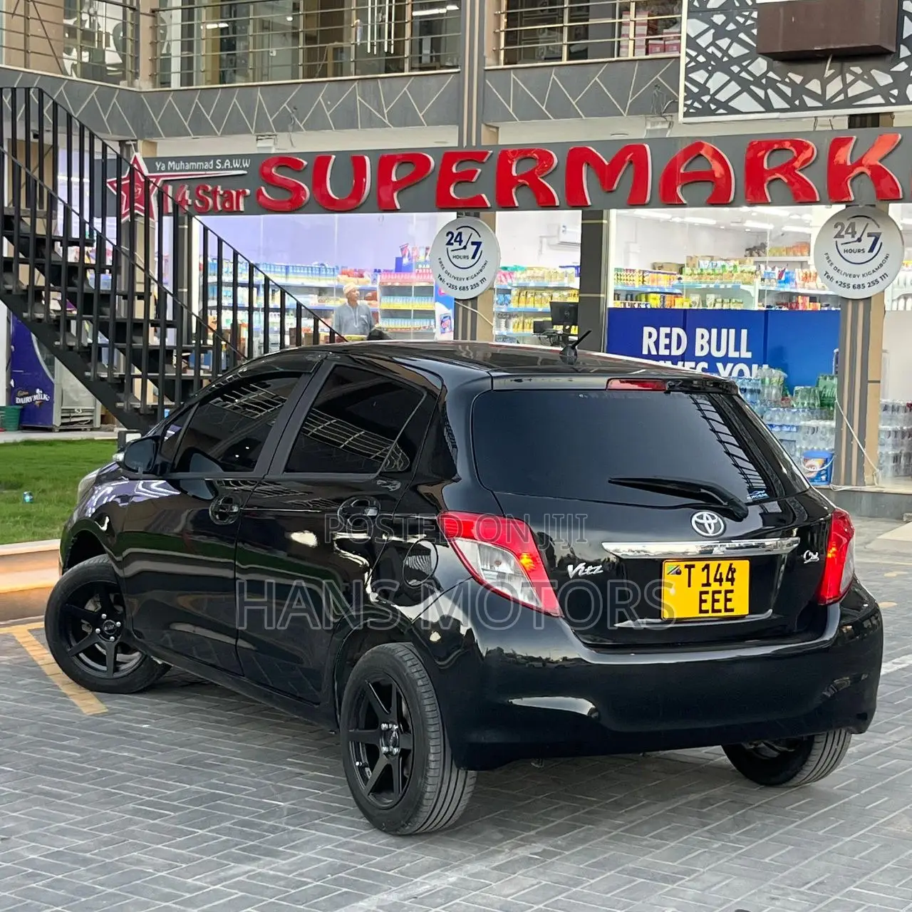 Toyota Vitz 2013 Black