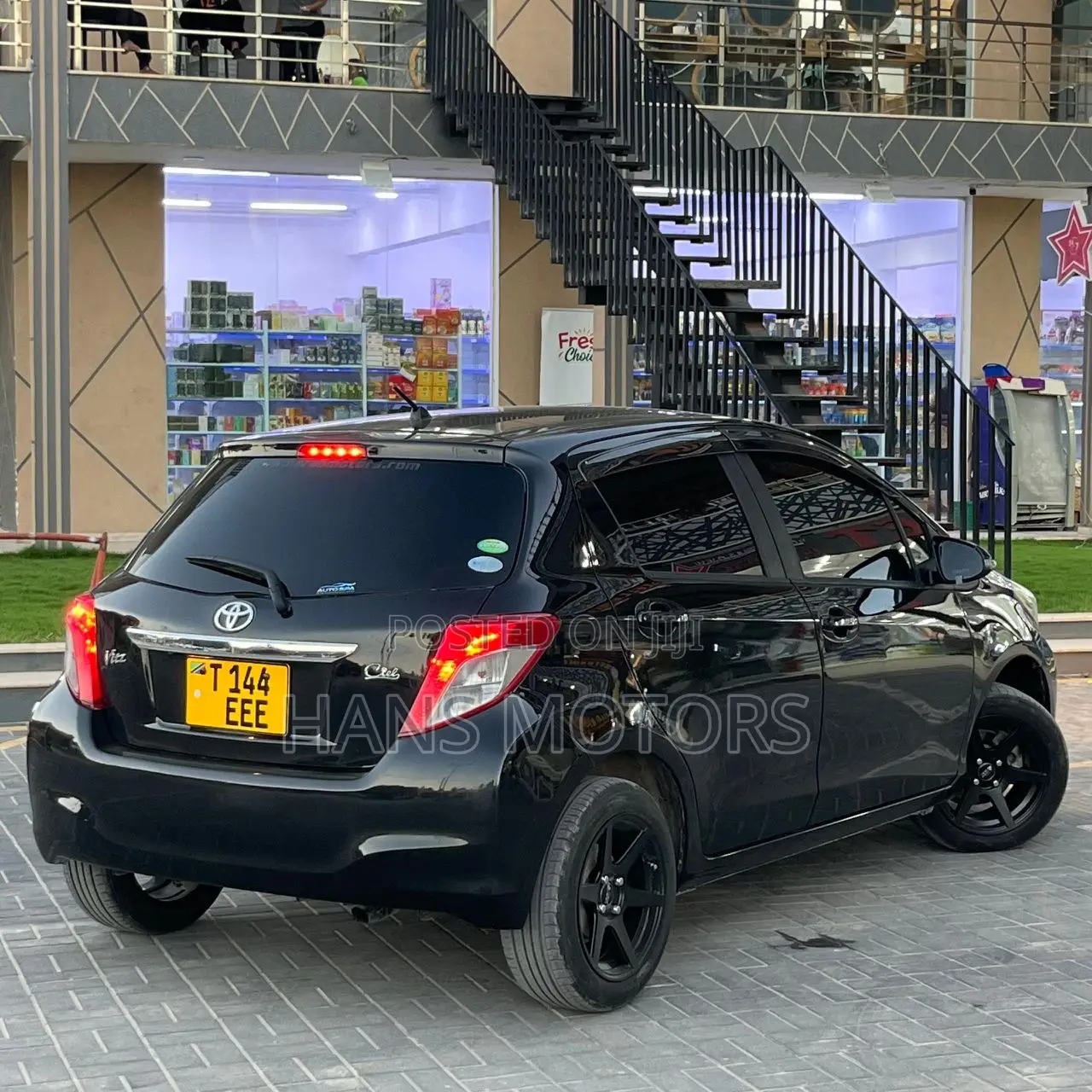 Toyota Vitz 2013 Black