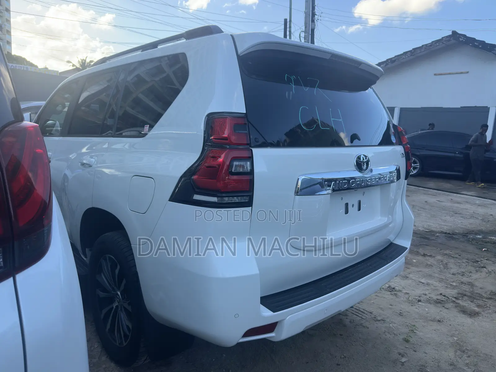 Toyota Land Cruiser Prado 2017 White