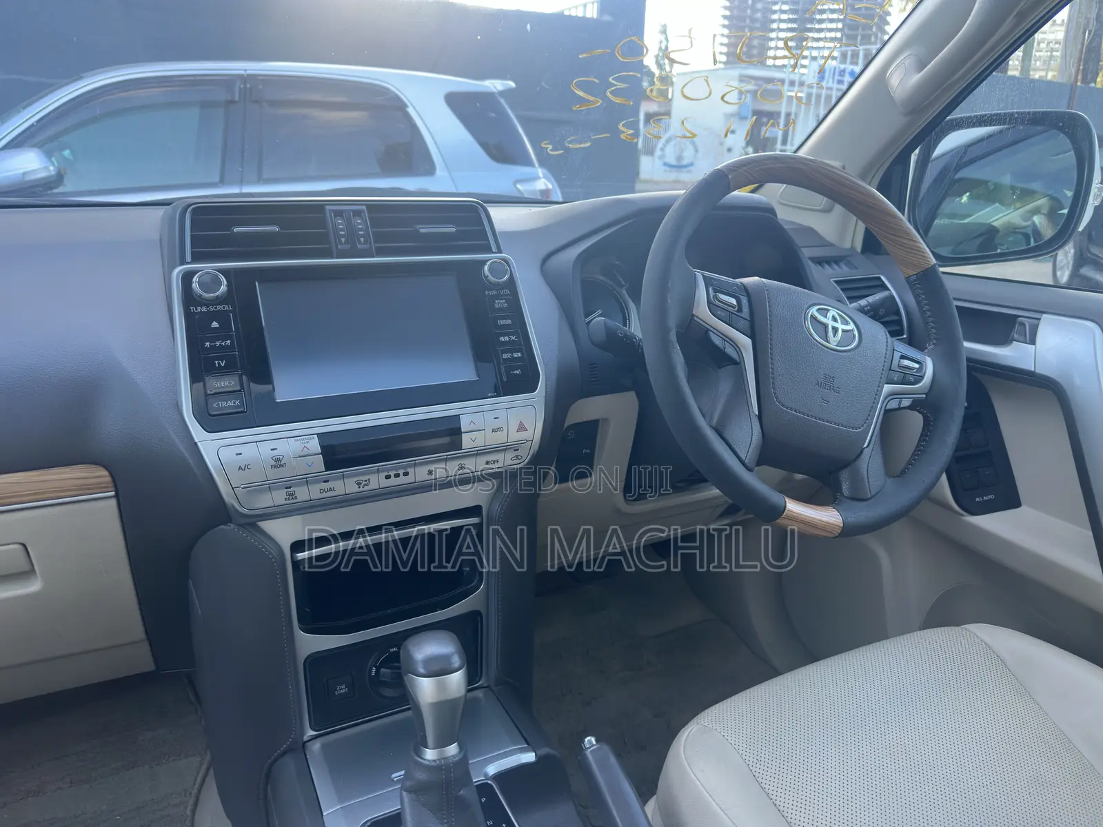Toyota Land Cruiser Prado 2017 White