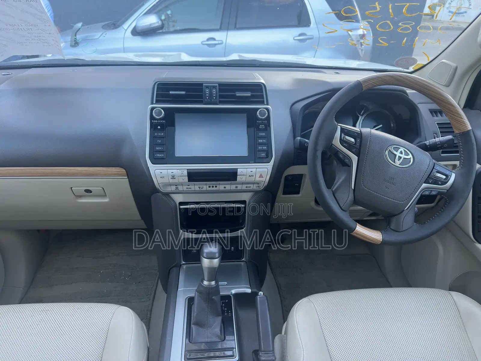 Toyota Land Cruiser Prado 2017 White