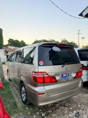 Toyota Alphard 2.4 Petrol AWD 2006 Gold