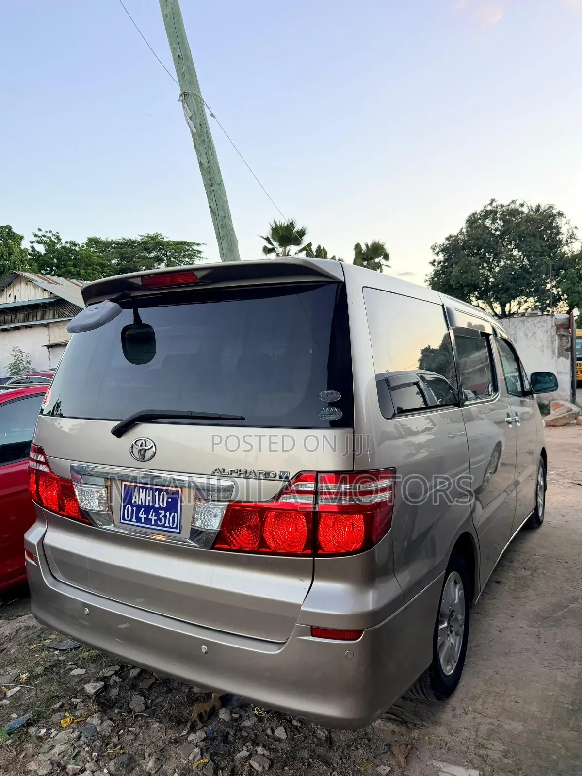 Toyota Alphard 2.4 Petrol AWD 2006 Gold