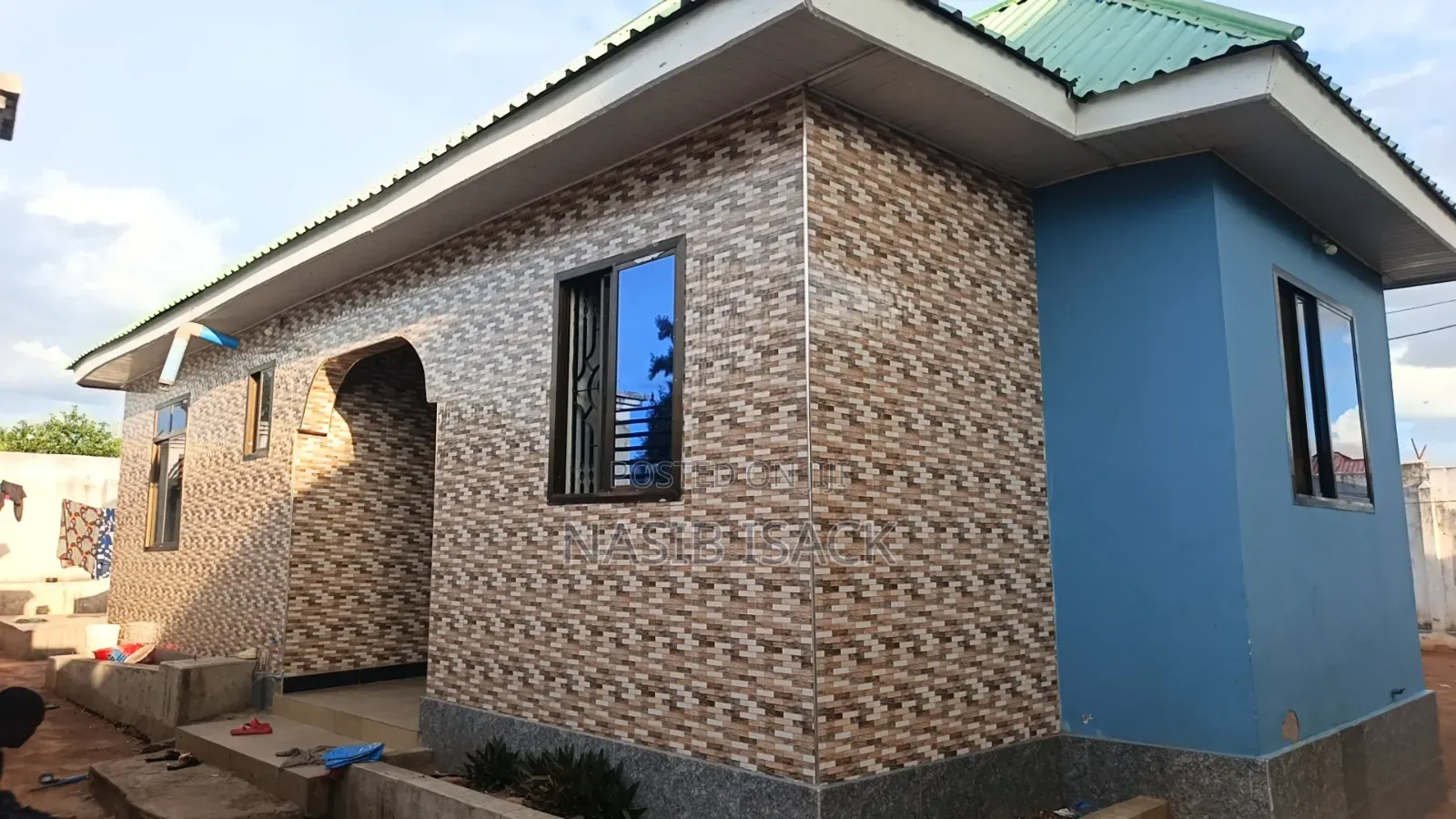Furnished 3bdrm House in Buswelu for sale