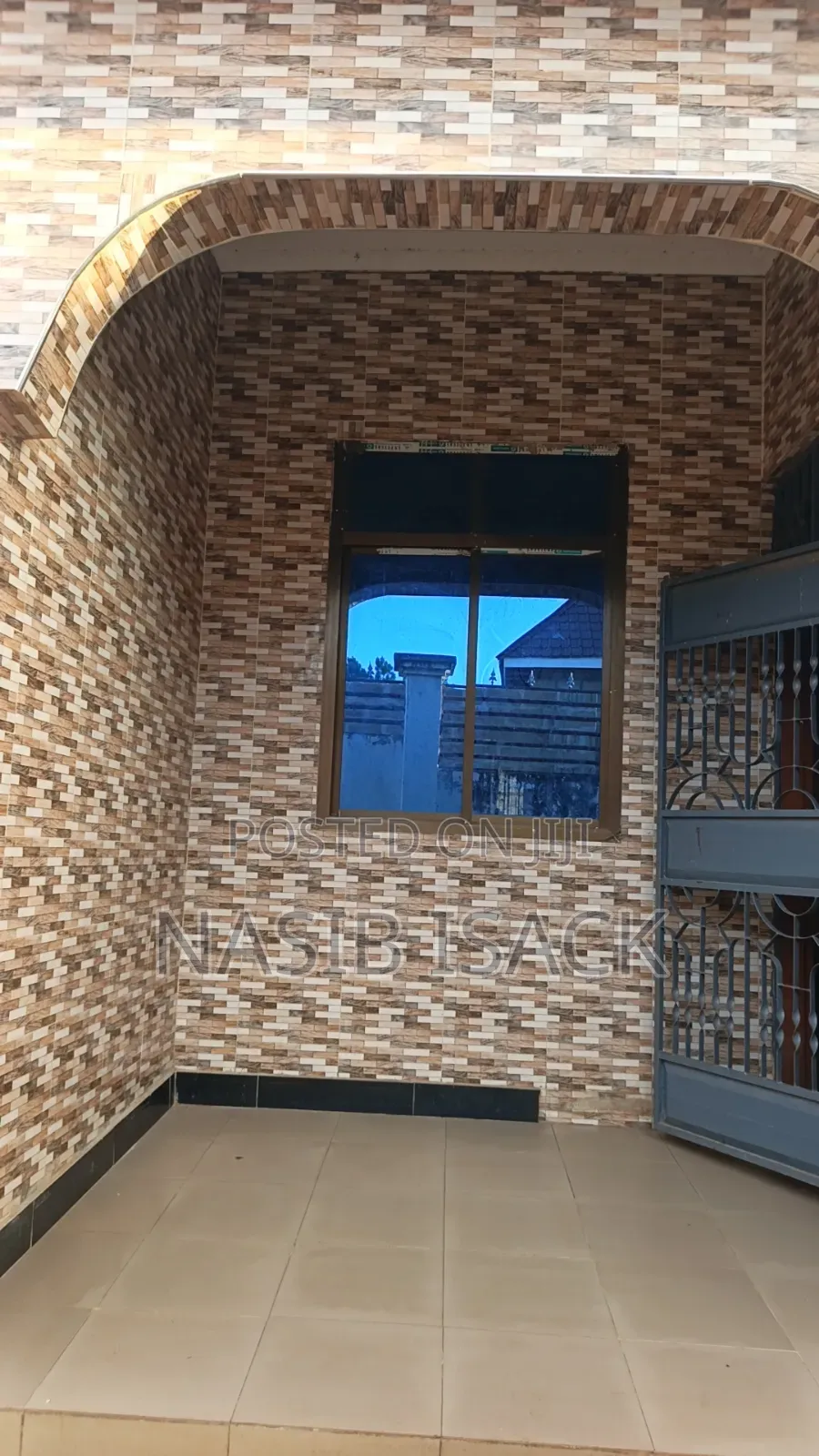 Furnished 3bdrm House in Buswelu for sale