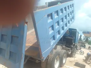 Howo Tiper Hp 371