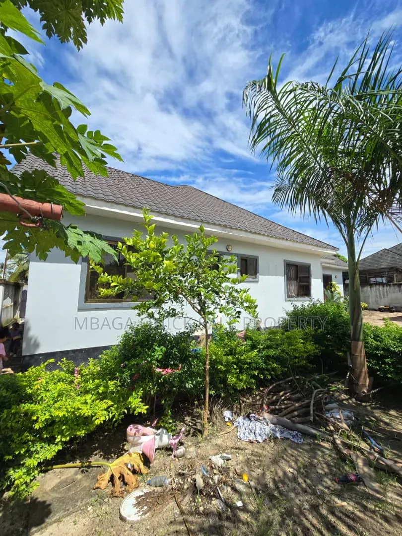 4bdrm Apartment in Salasala, Mbezi for rent