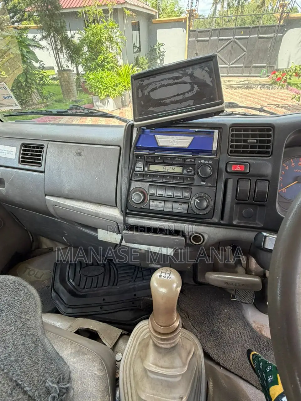 2003 Mazda Titan