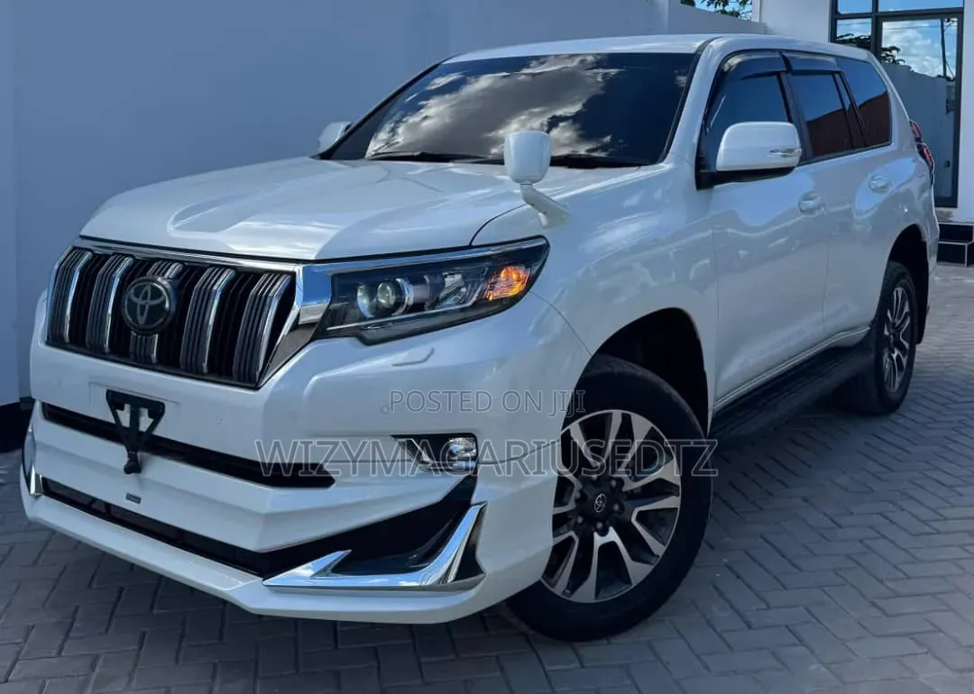 Toyota Land Cruiser Prado 2021 Off white