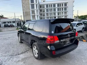 Toyota Land Cruiser 2014 Black