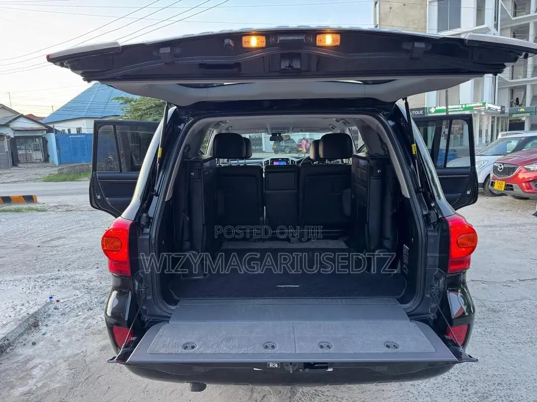 Toyota Land Cruiser 2014 Black