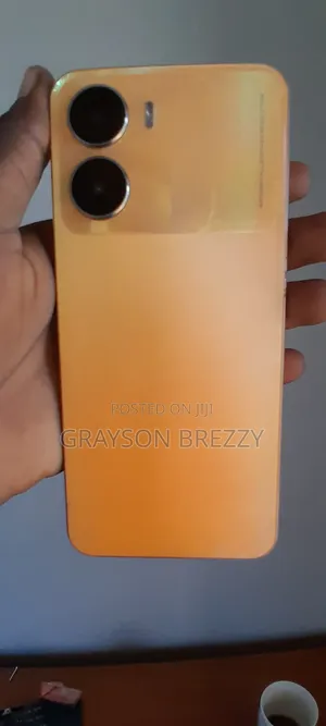 New Vivo Y35 128 GB Orange